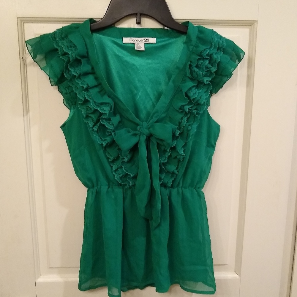 🧡Forever 21 ruffled, crepe (S/P) top